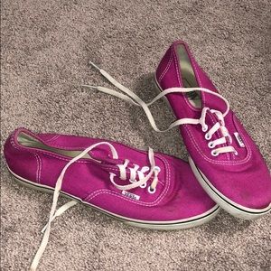 Vans tennis shoes